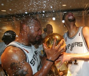 里程碑夜萨克拉门托国王更衣室发声；NBA总决赛今晨刷纪录；更衣室稳定；轮换策略成焦点的简单介绍-九博登录入口