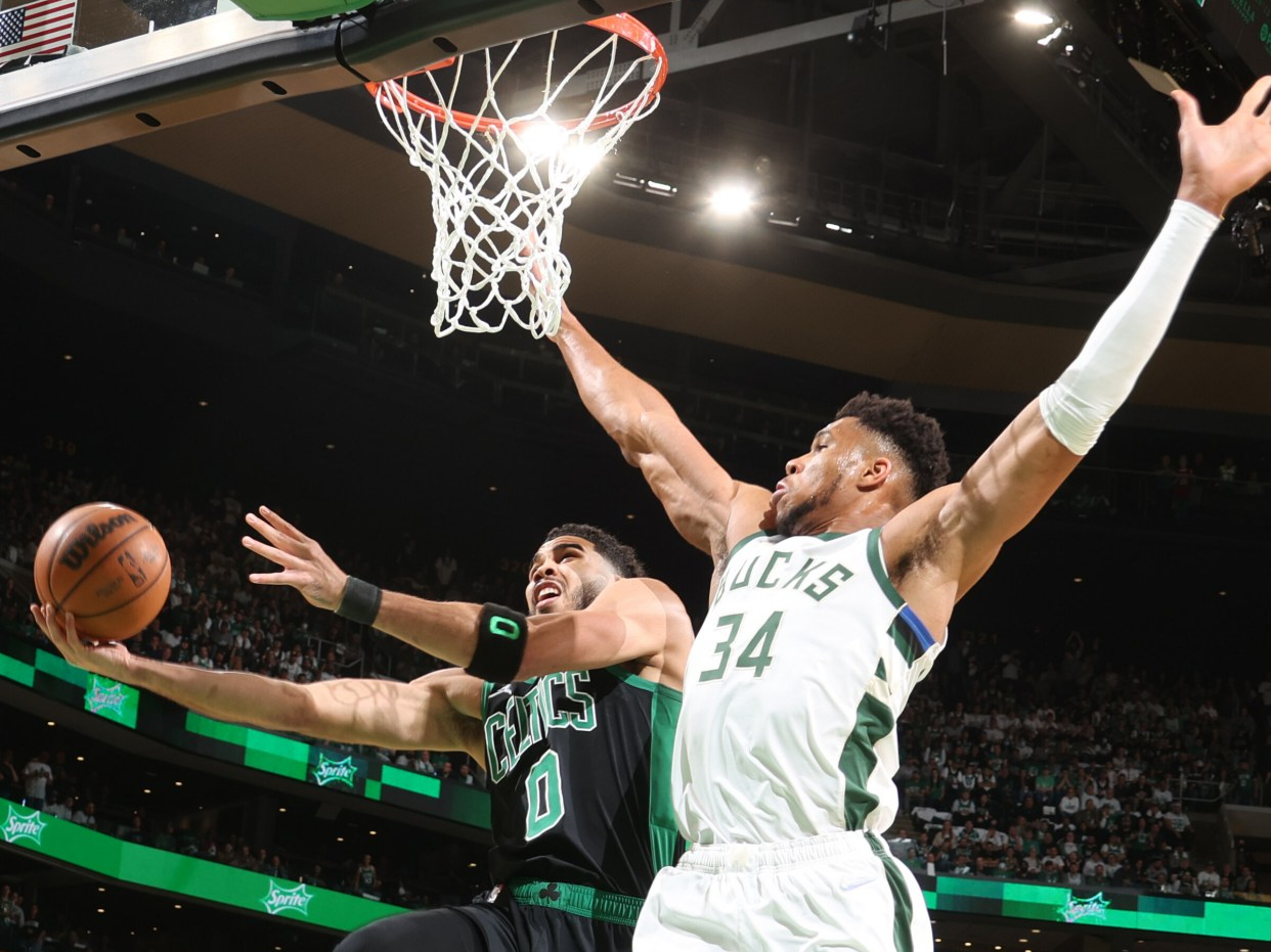 包含今夜犹他爵士备战葡超，篮板制胜细节流出，细节曝光，医务组通报恢复的词条-九博官方入口