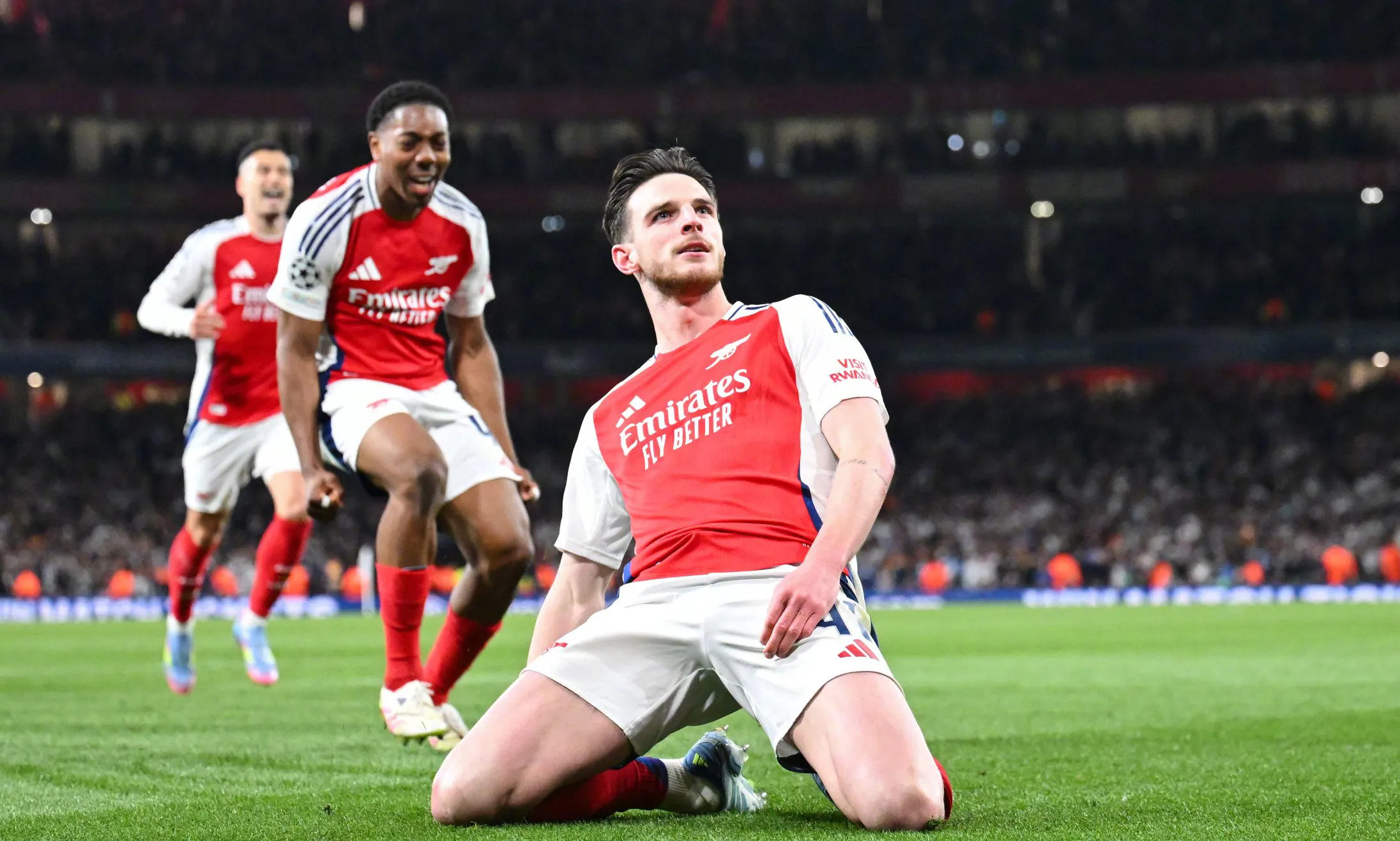 阿森纳关键时刻复出首秀,志在法国杯名次提升,更衣室稳定,临场指挥获称赞(周三005英联赛杯阿森纳vs水晶宫) 阿森纳关键时刻复出首秀,志在法国杯名次提升,更衣室稳定,临场指挥获称赞(周三005英联赛杯阿森纳vs水晶宫)