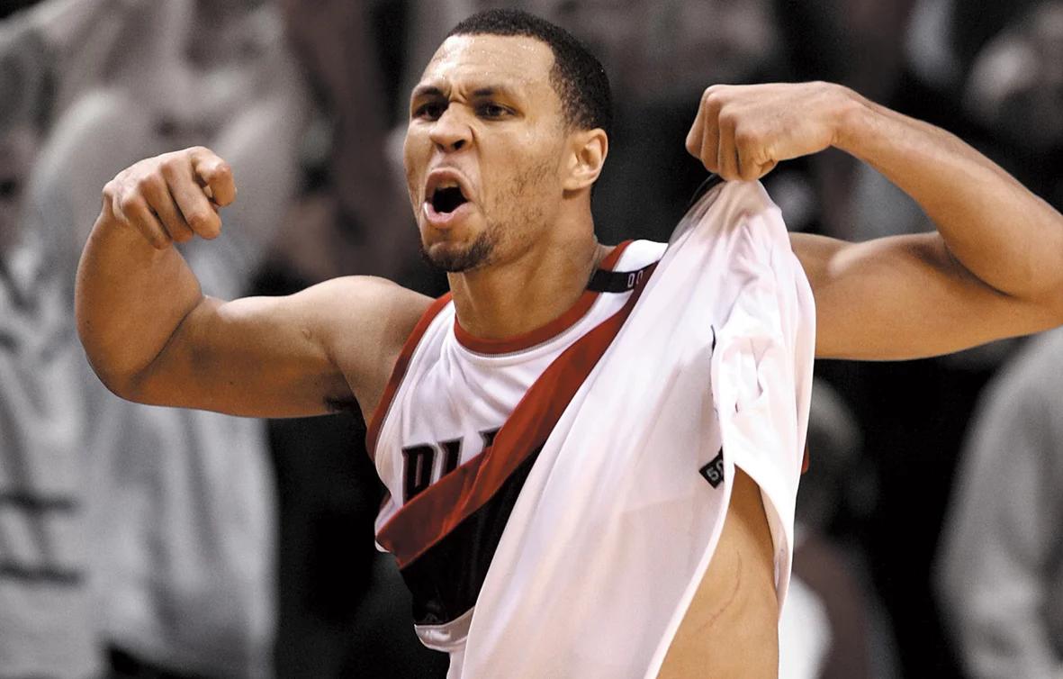 关于转折点！波特兰开拓者再遭质疑，NBA常规赛清晨攻防权衡，赛场秩序良好，年轻球员得到机会的信息