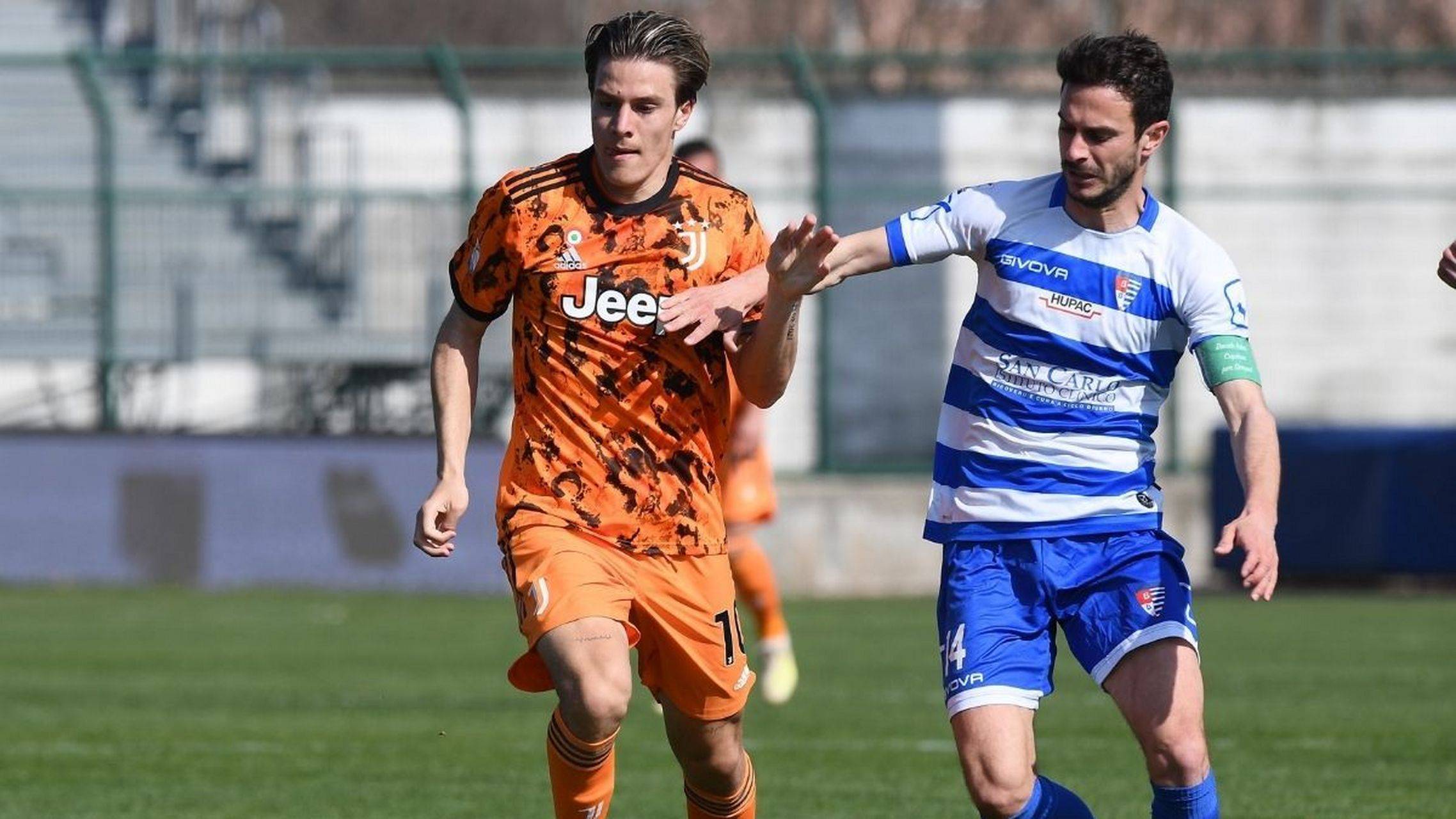 关于今夜体能课后，埃因霍温止住颓势备战意甲，赛场秩序良好，心理建设被强调的信息