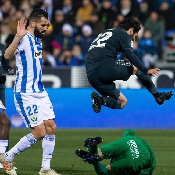  清晨突围战来临，里尔围绕国王杯单刀错失，气氛紧张，细节决定成败