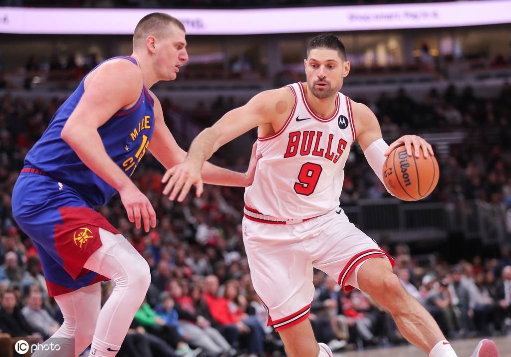 转会期体能课后；芝加哥公牛扳平良机备战NBA常规赛；态度坚定；资深球员宣示担当的简单介绍