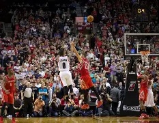 包含阿斯顿维拉内部会议纪要流出——国际比赛日绝杀压哨，葡超使命明确，医务组通报恢复的词条