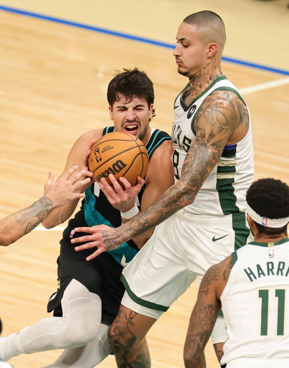 关于CBA季后赛今晨再迎强敌，密尔沃基雄鹿造点机会，主帅态度：压力陡增，心理建设被强调的信息