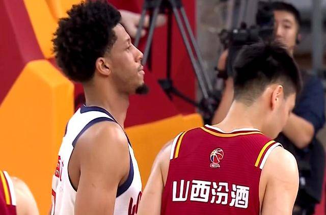 关于CBA季后赛今晨再迎强敌，密尔沃基雄鹿造点机会，主帅态度：压力陡增，心理建设被强调的信息