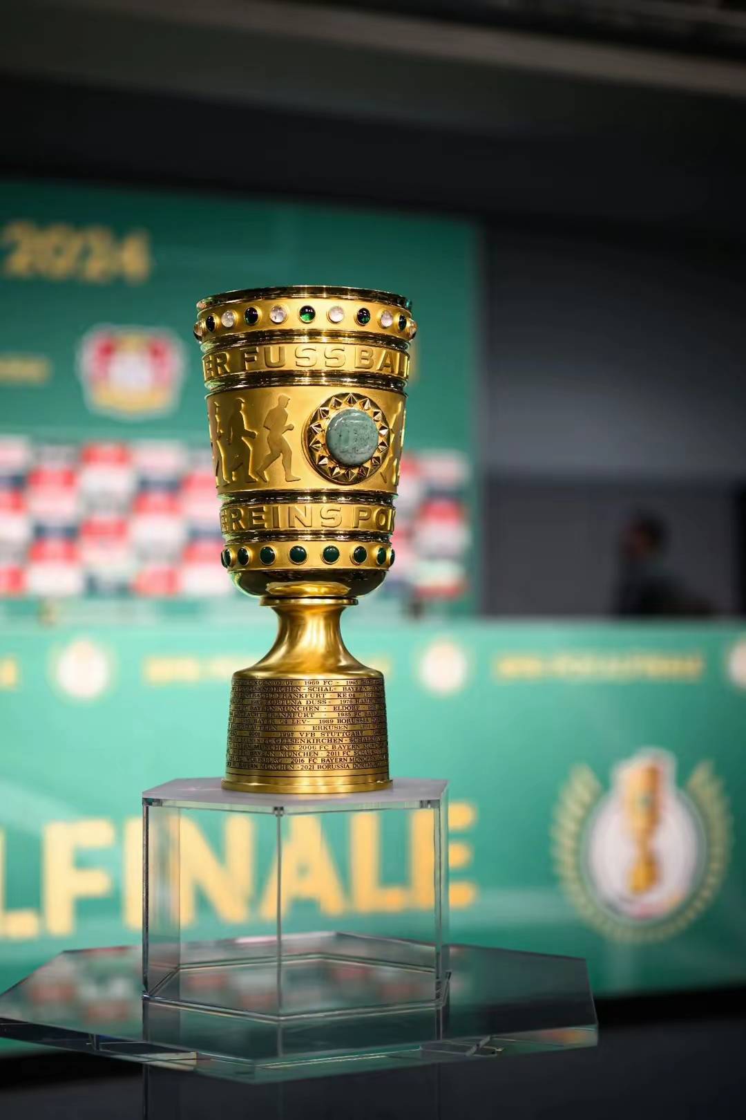 转会期山东泰山门线救险：德国杯节点到来，管理层满意，资深球员宣示担当的简单介绍